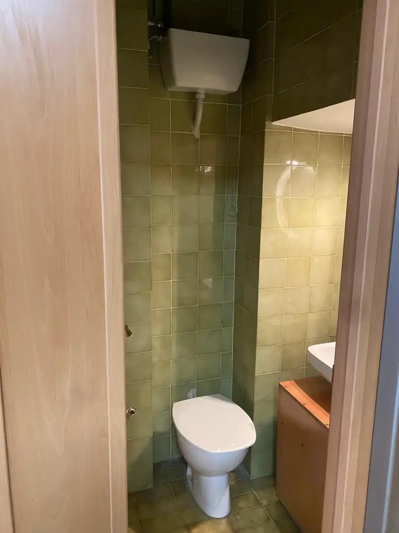 Badezimmer von Geschaftsraum zur Miete in Maracena mit Klimaanlage