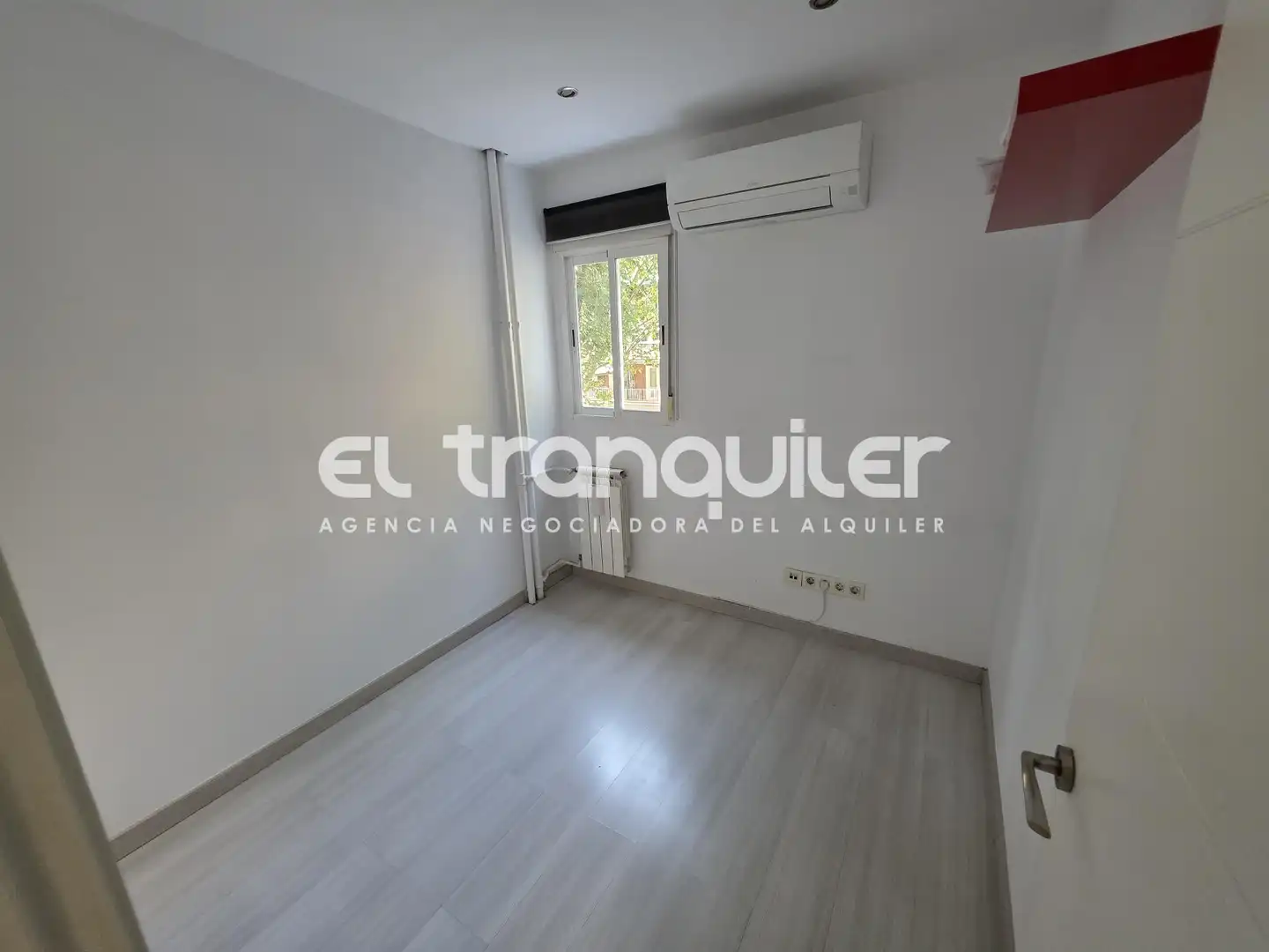 Bedroom of Flat for rent in Madrid  with Air Conditioner, Furnished and Washing machine