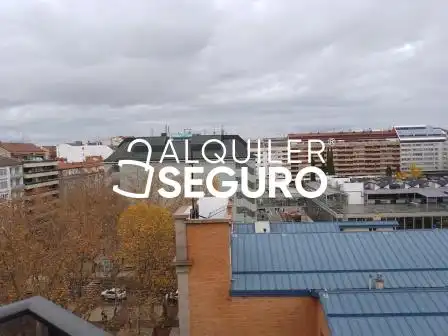 Vista exterior de Pis de lloguer en Vitoria - Gasteiz amb Calefacció i Traster