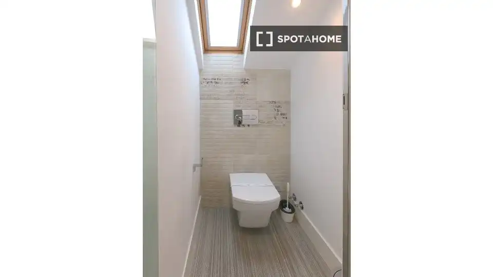 Room in Prosperidad - Delicias