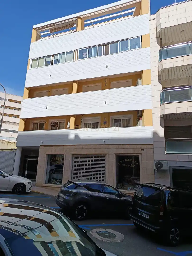 Vista exterior de Apartamento en venta en Calpe / Calp con Aire acondicionado, Trastero y Piscina comunitaria