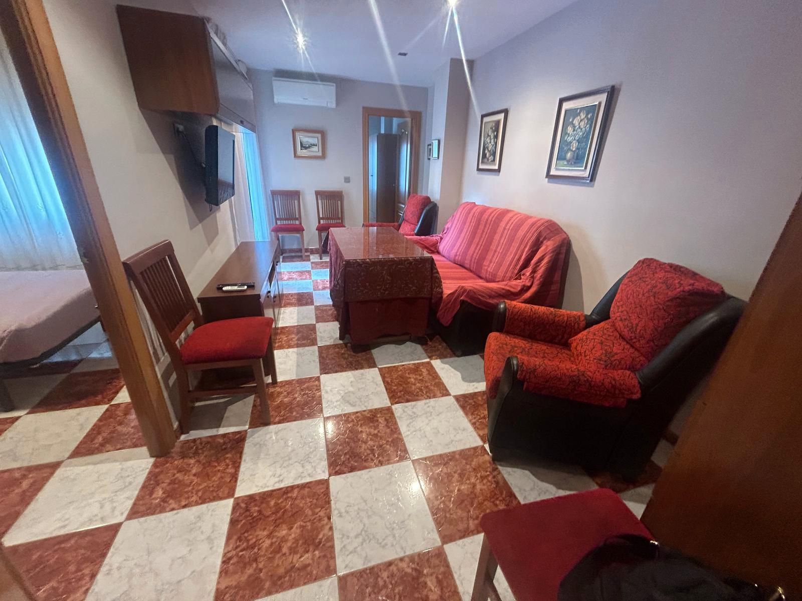 Living room of Flat to rent in  Granada Capital  with Air Conditioner, Terrace and Furnished