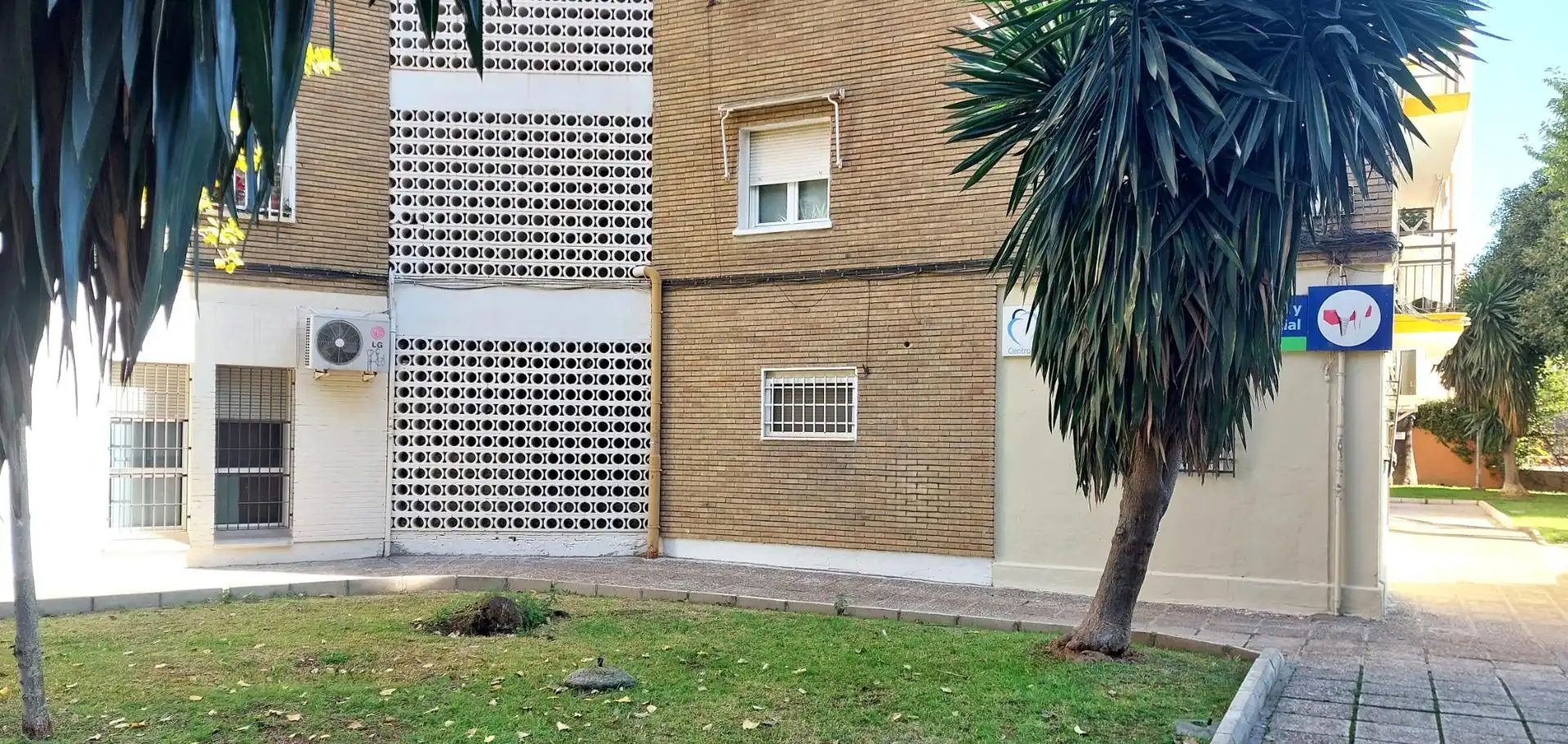 Außenansicht von Büro zur Miete in Sevilla