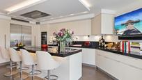 Kitchen of House or chalet for sale in Marbella  with Air Conditioner, Terrace and Swimming Pool