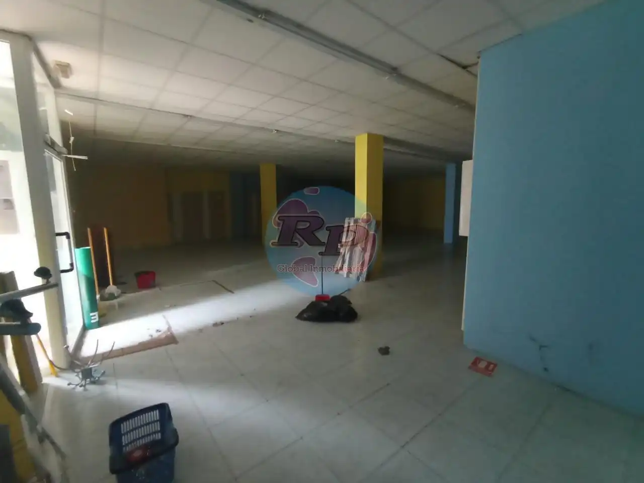 Local comercial en venda a La Robla, imagen 6