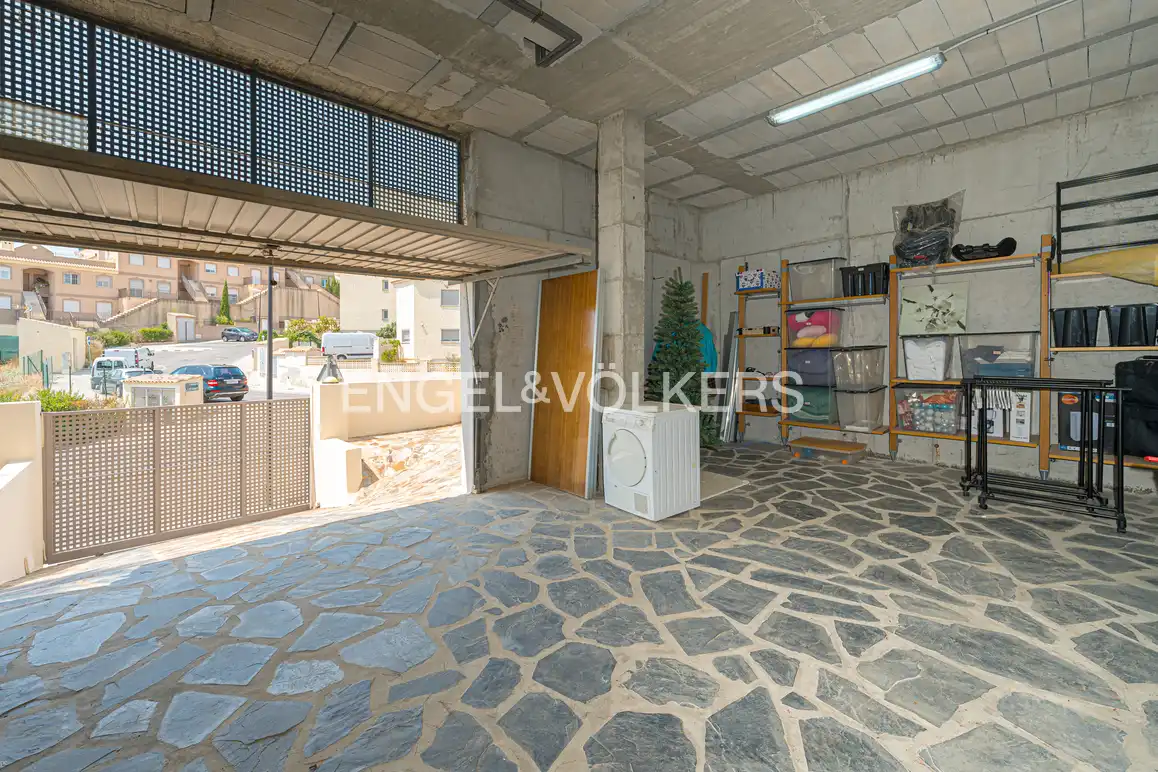 Casa o chalet en venta en La Nucia con Aire acondicionado, Jardín privado y Piscina