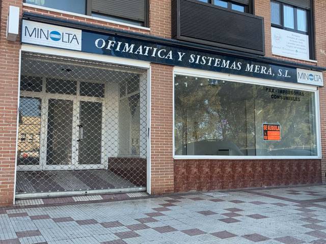 Local comercial en Alquiler en Calle Hermanos Fernández Galiano, 11 en Constitución - Balconcillo