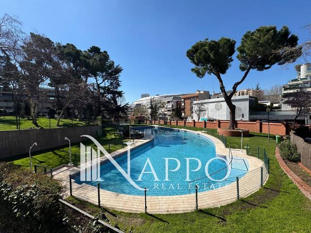 Piso en Venta en Infanta Maria Teresa en Hispanoamérica - Bernabéu