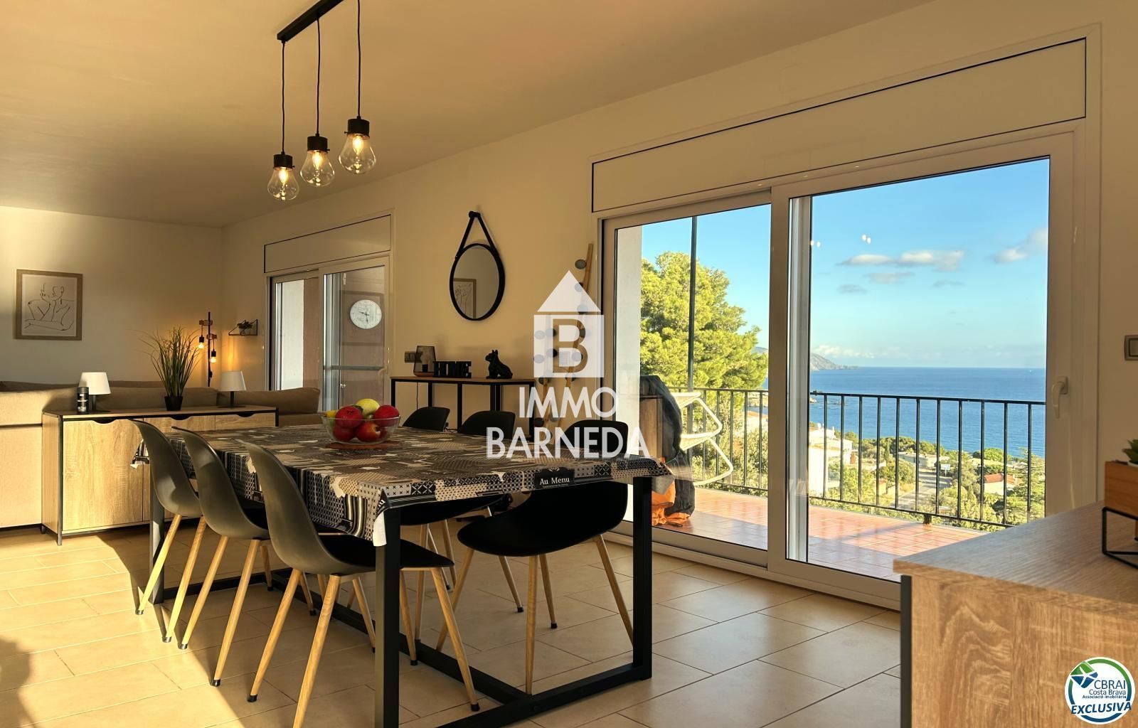 Menjador de Pis en venda en Llançà amb Terrassa i Balcó