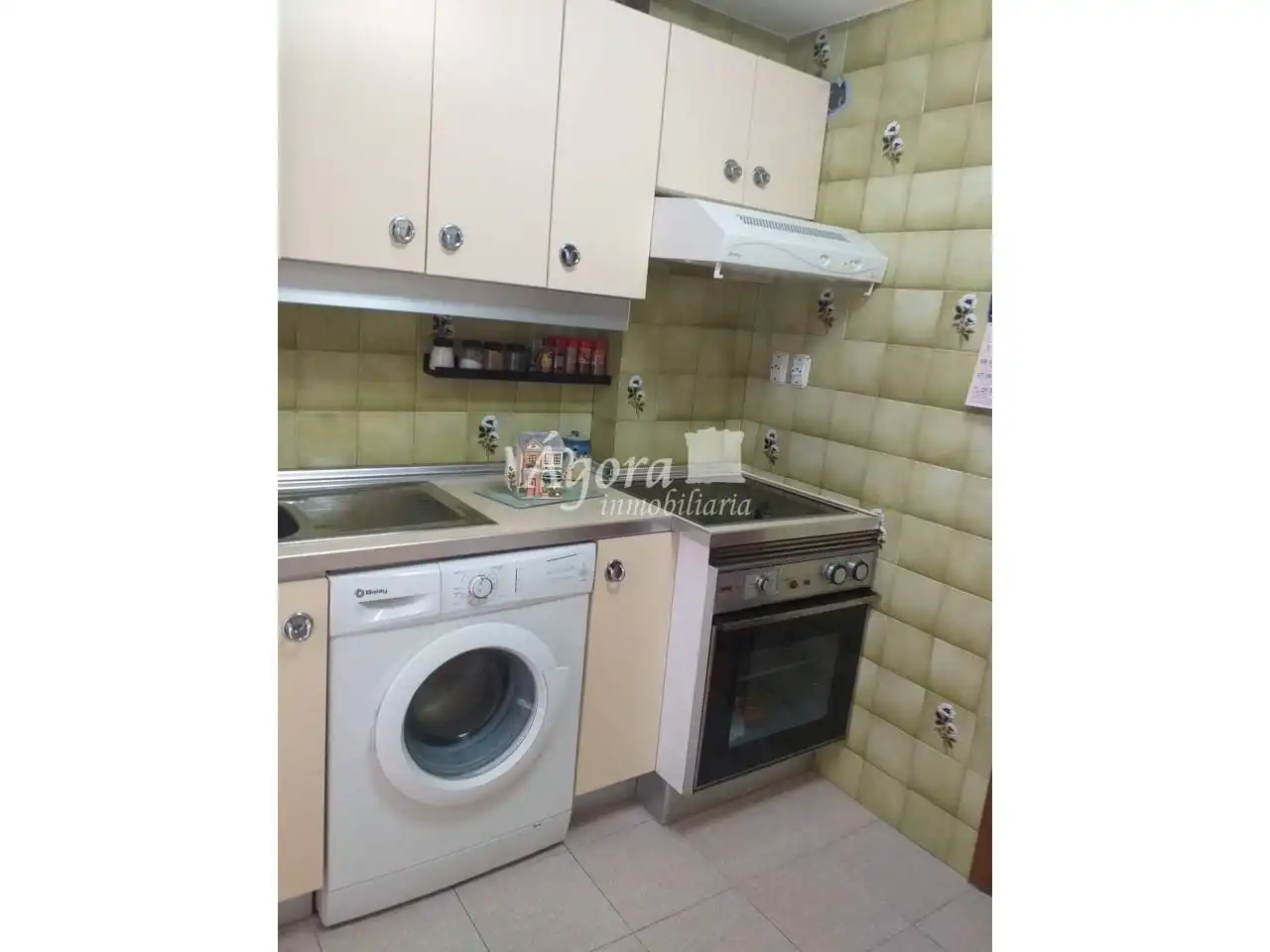 Cocina de Piso en venta en Valladolid con Calefacción y Amueblado