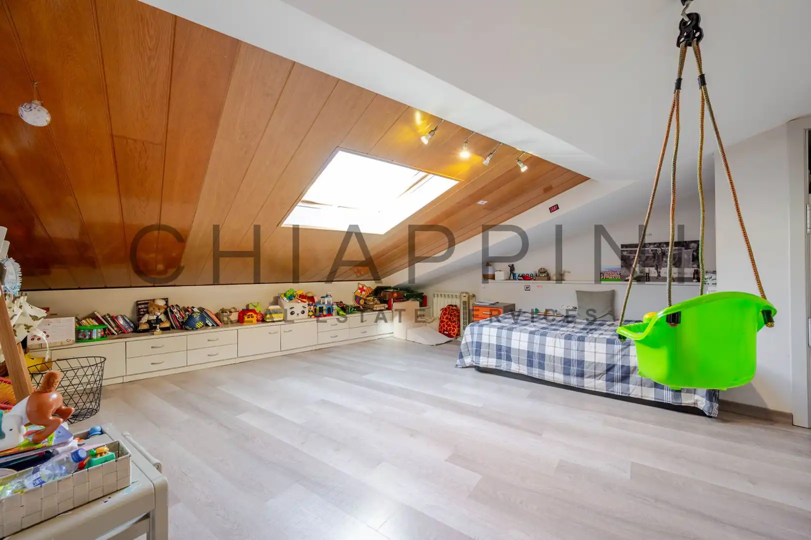 Attic for sale in Centre  