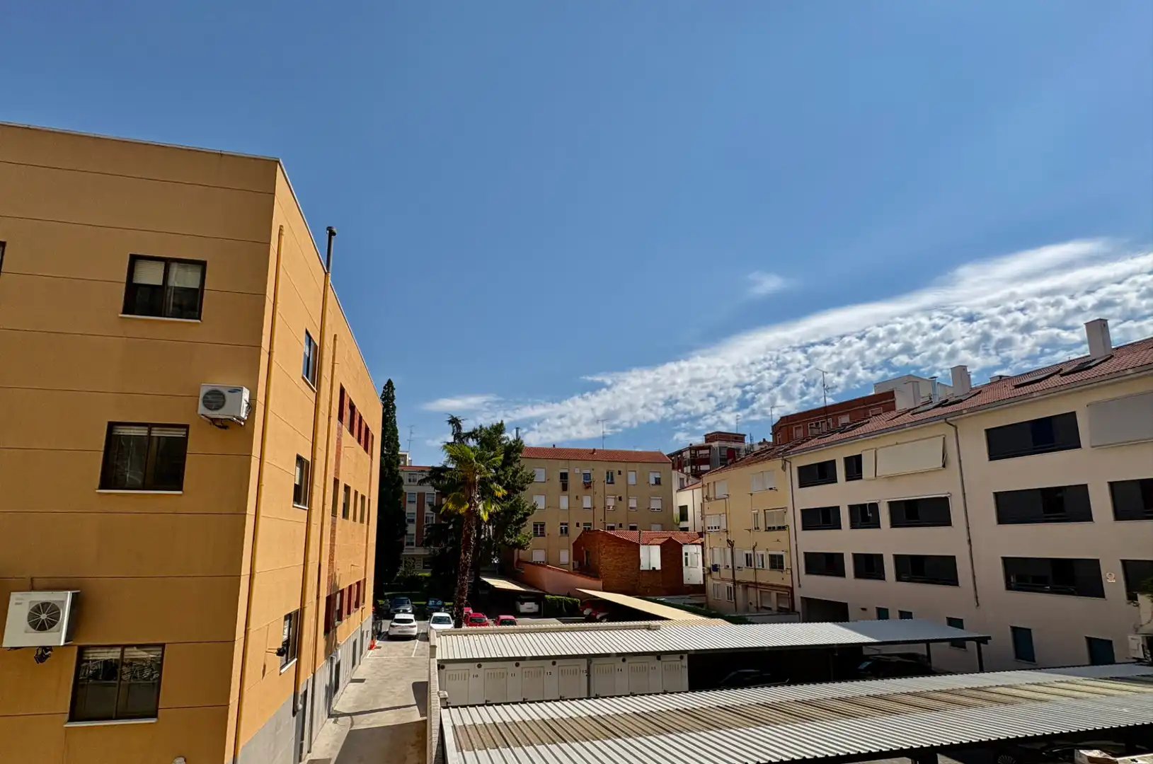 Außenansicht von Wohnung zum Verkauf in Valladolid mit Heizung, Parkett und Terrasse