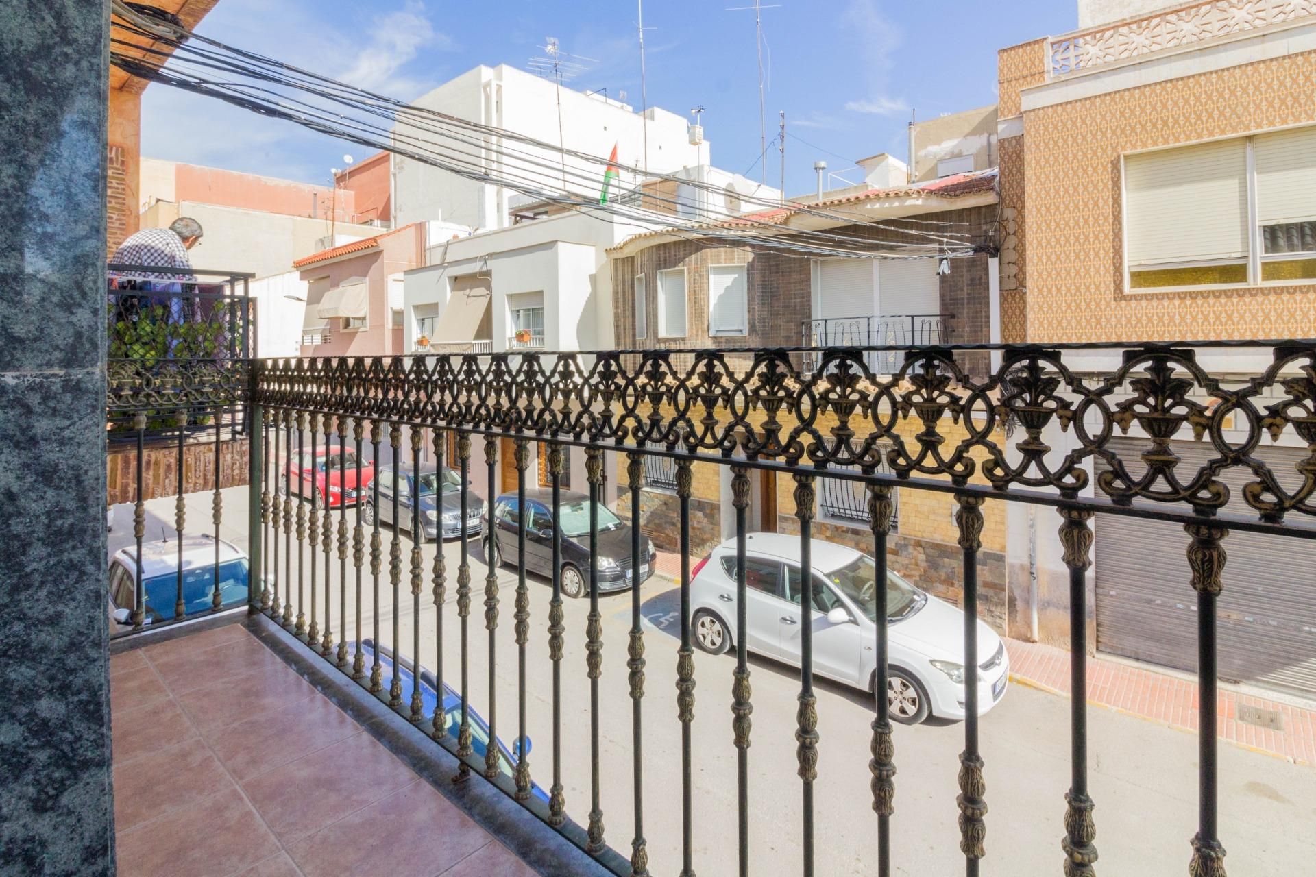 Vista exterior de Casa o xalet en venda en Callosa de Segura amb Terrassa i Balcó