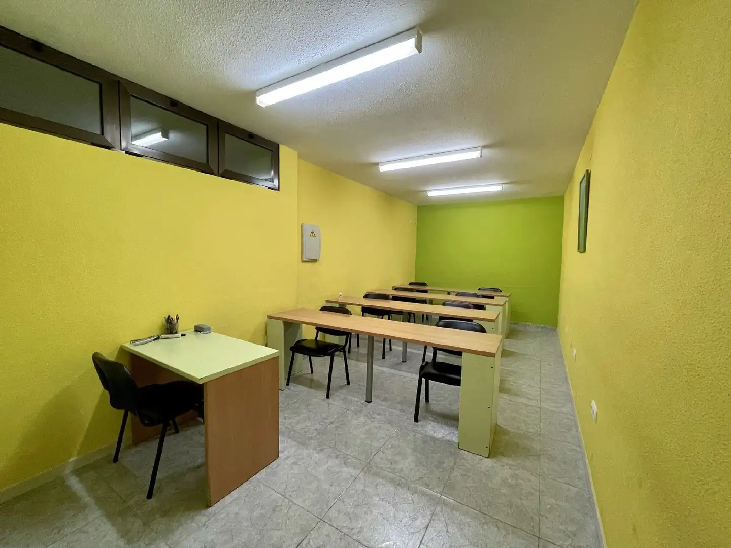 Geschaftsraum zur Miete in Malpartida de Plasencia