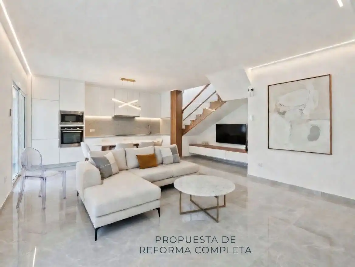 Sala d'estar de Casa o xalet en venda en Vallirana amb Calefacció, Jardí privat i Terrassa