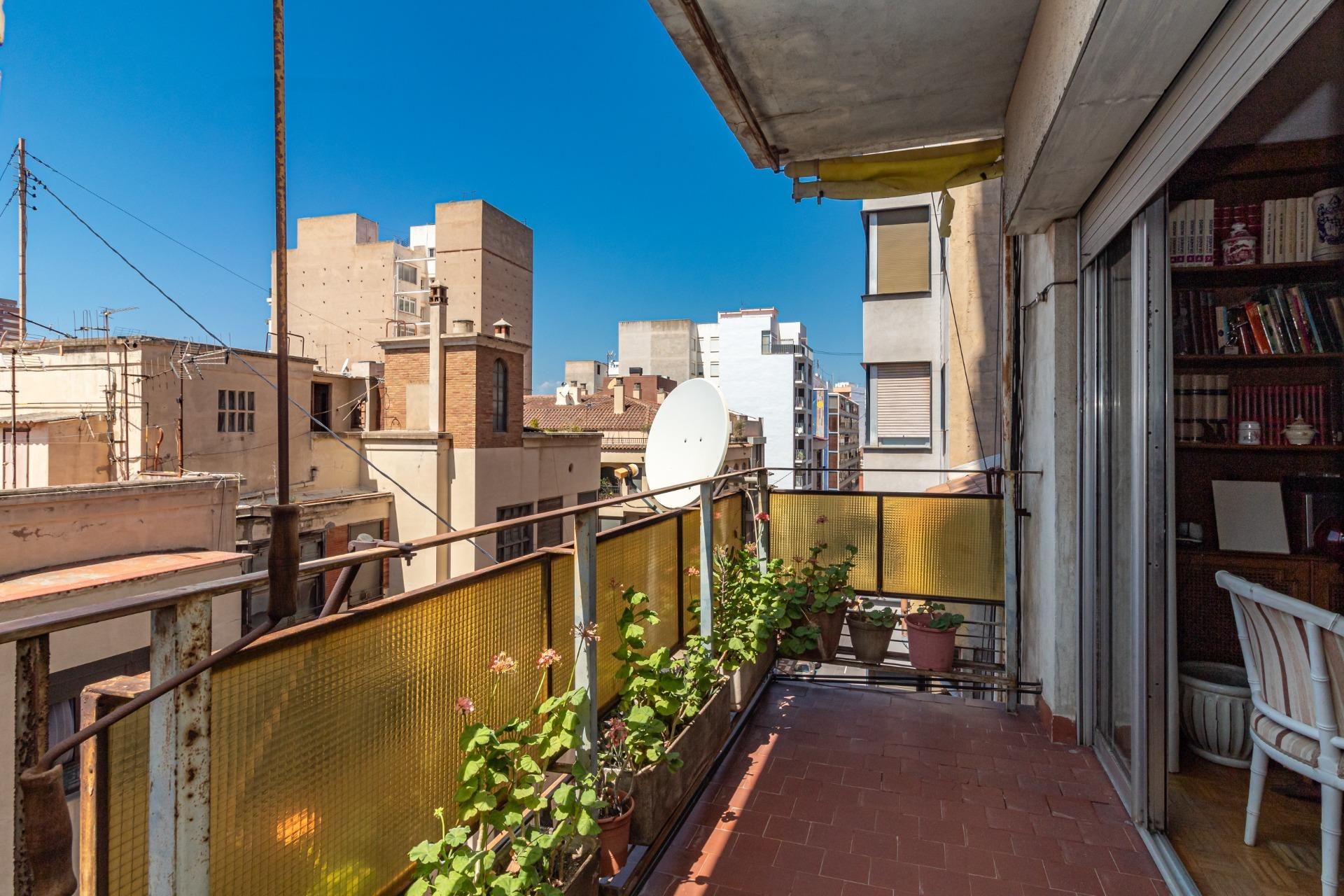 Terrassa de Pis en venda en Castellón de la Plana / Castelló de la Plana amb Calefacció, Parquet i Terrassa