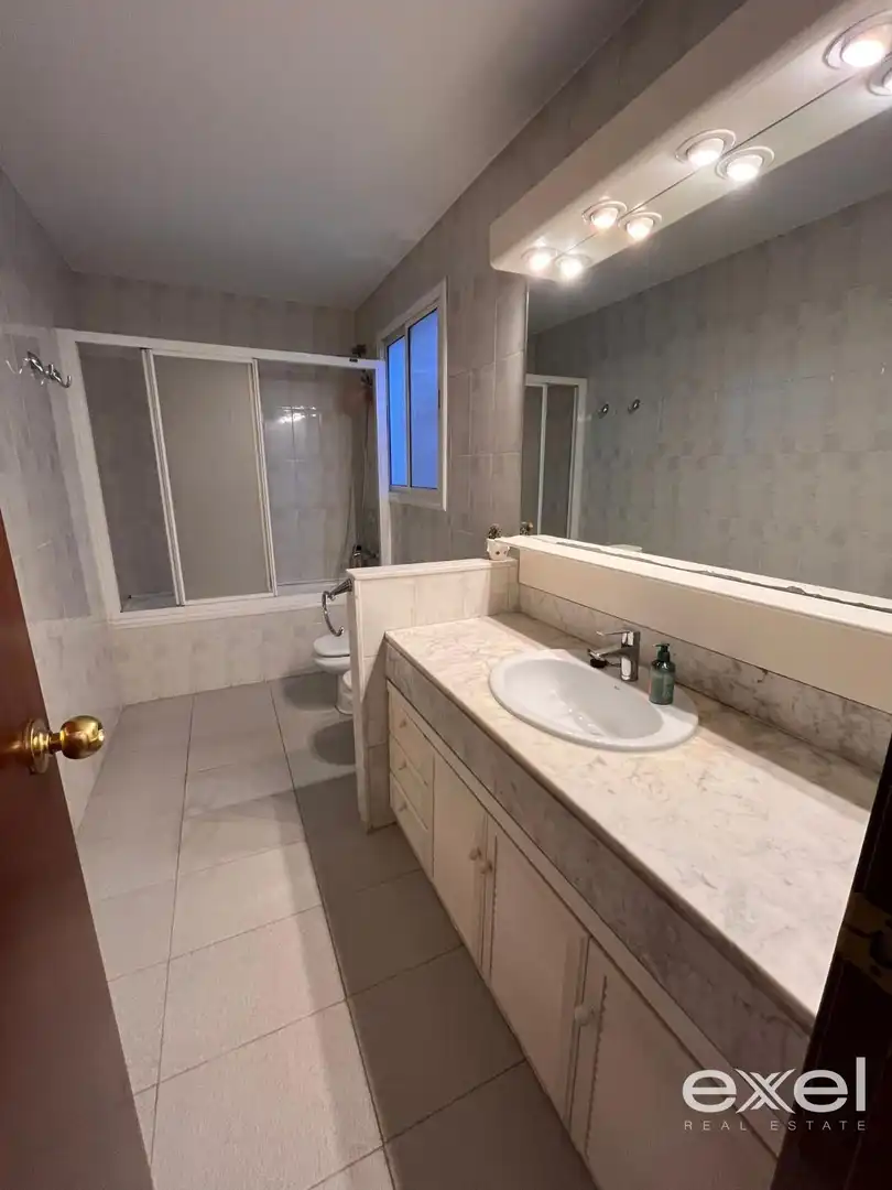 Bathroom of Houses for sale in Sant Joan Despí  with Air Conditioner, Heating and Terrace