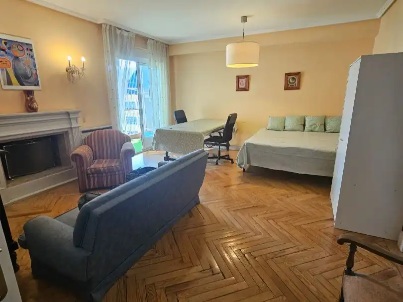 Dormitori de Pis per a compartir en Madrid amb Aire condicionat, Calefacció i Parquet