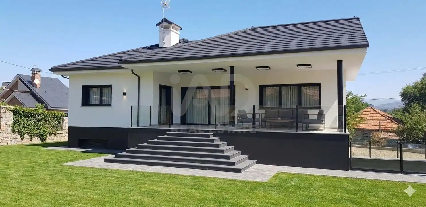 Vista exterior de Casa o chalet en venta en Galapagar con Aire acondicionado, Calefacción y Terraza