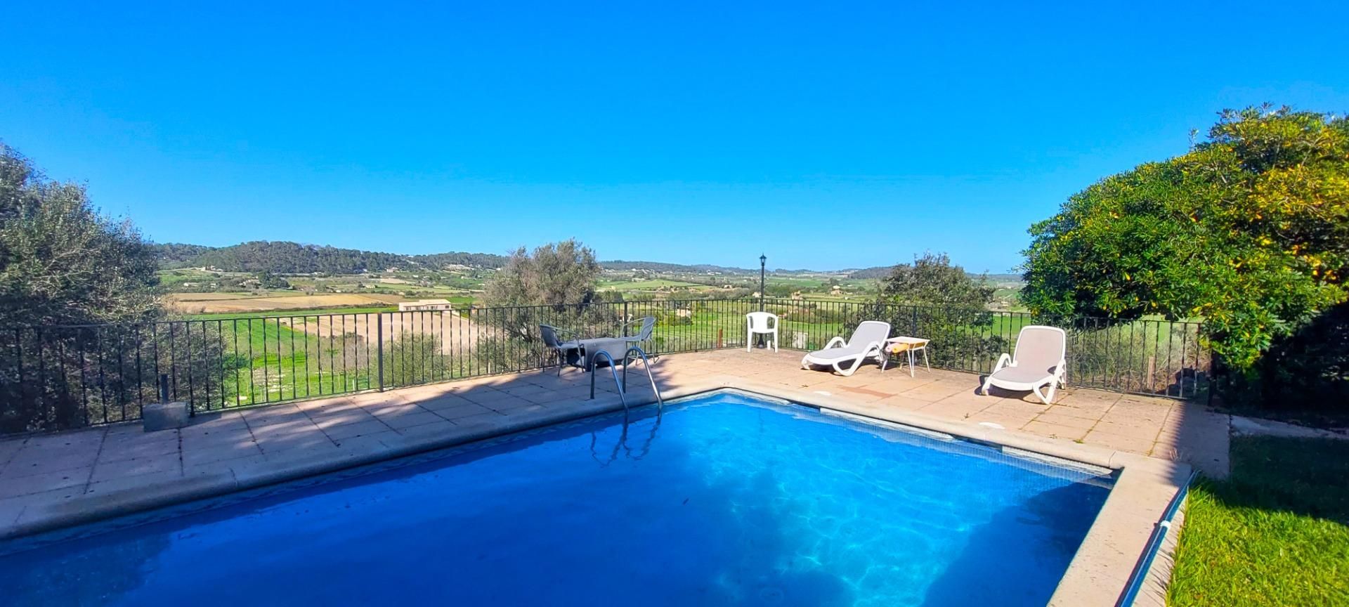 Piscina de Finca rústica de lloguer en Sineu