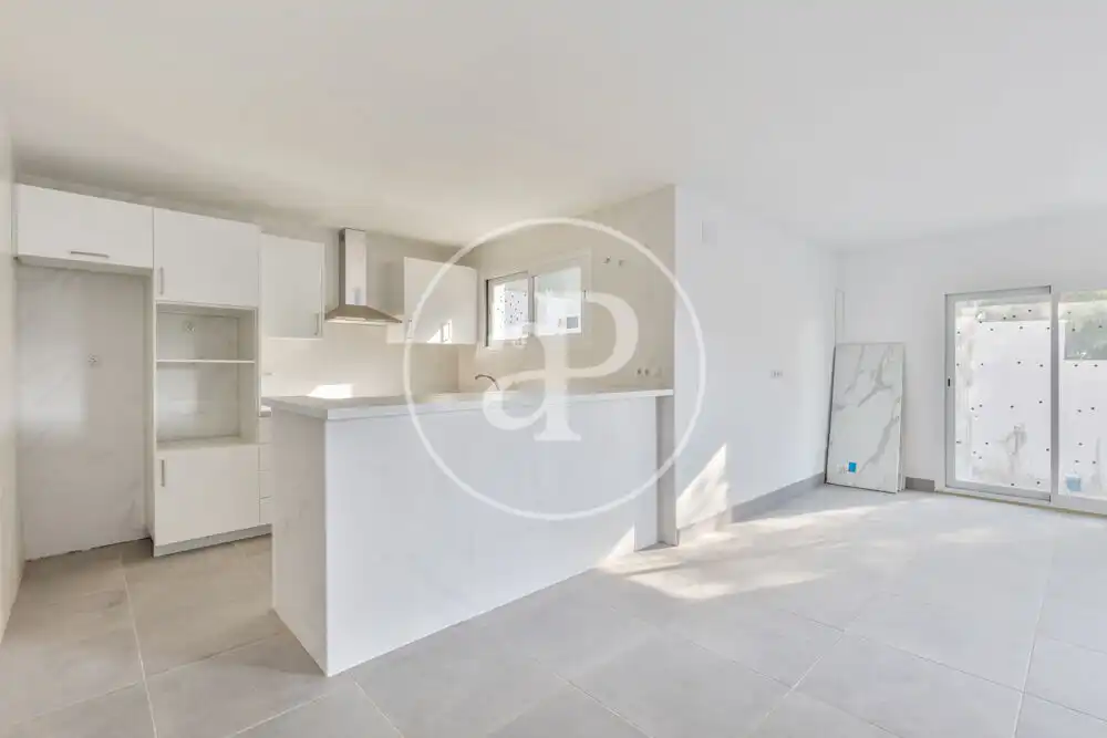 Casa aparellada amb terrassa en venda a Godelleta, imagen 6
