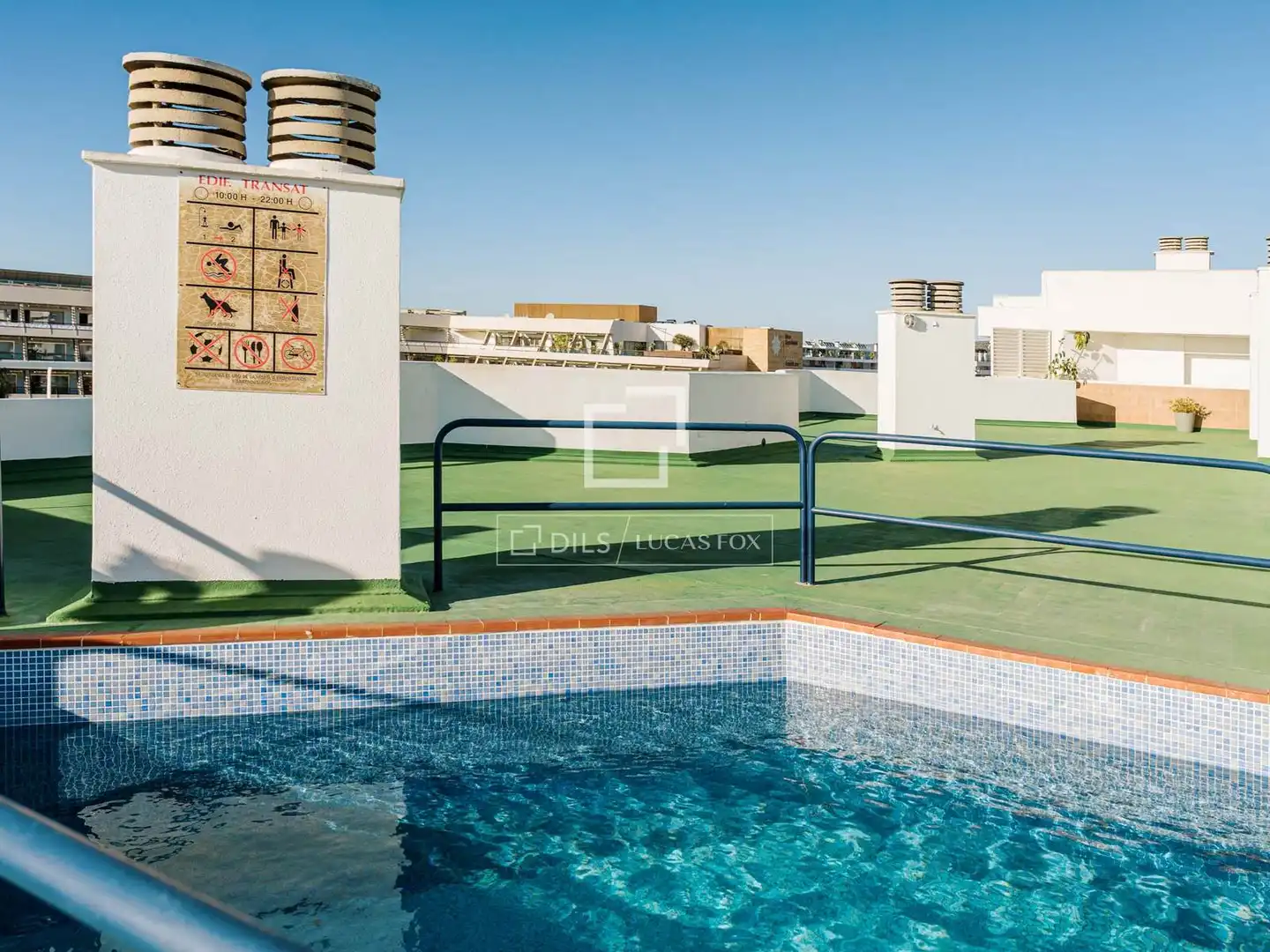 Piscina de Pis en venda en Eivissa amb Terrassa, Moblat i Balcó