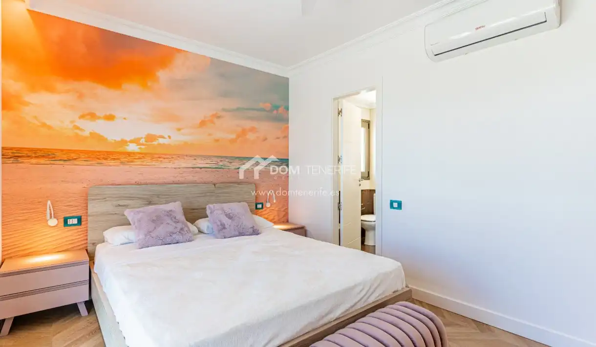Habitación de Casa o chalet en venta en Adeje con Jardín privado, Terraza y Trastero