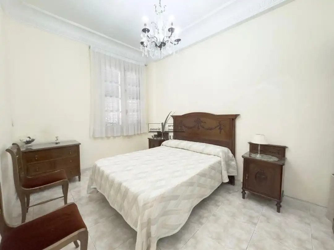 Bedroom of Flat for sale in Zaragoza  with Air Conditioner and Heating