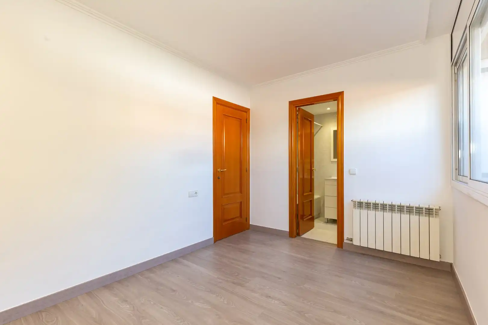 Ground floor for sale in Sant Joan Despí  with Air Conditioner, Heating and Terrace
