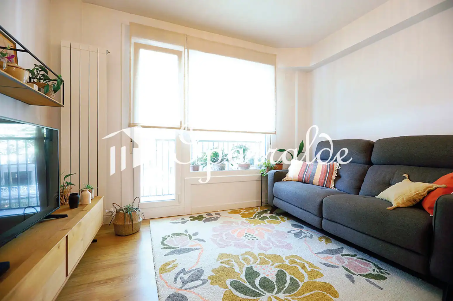 Living room of Flat for sale in Irun   with Heating, Terrace and Balcony