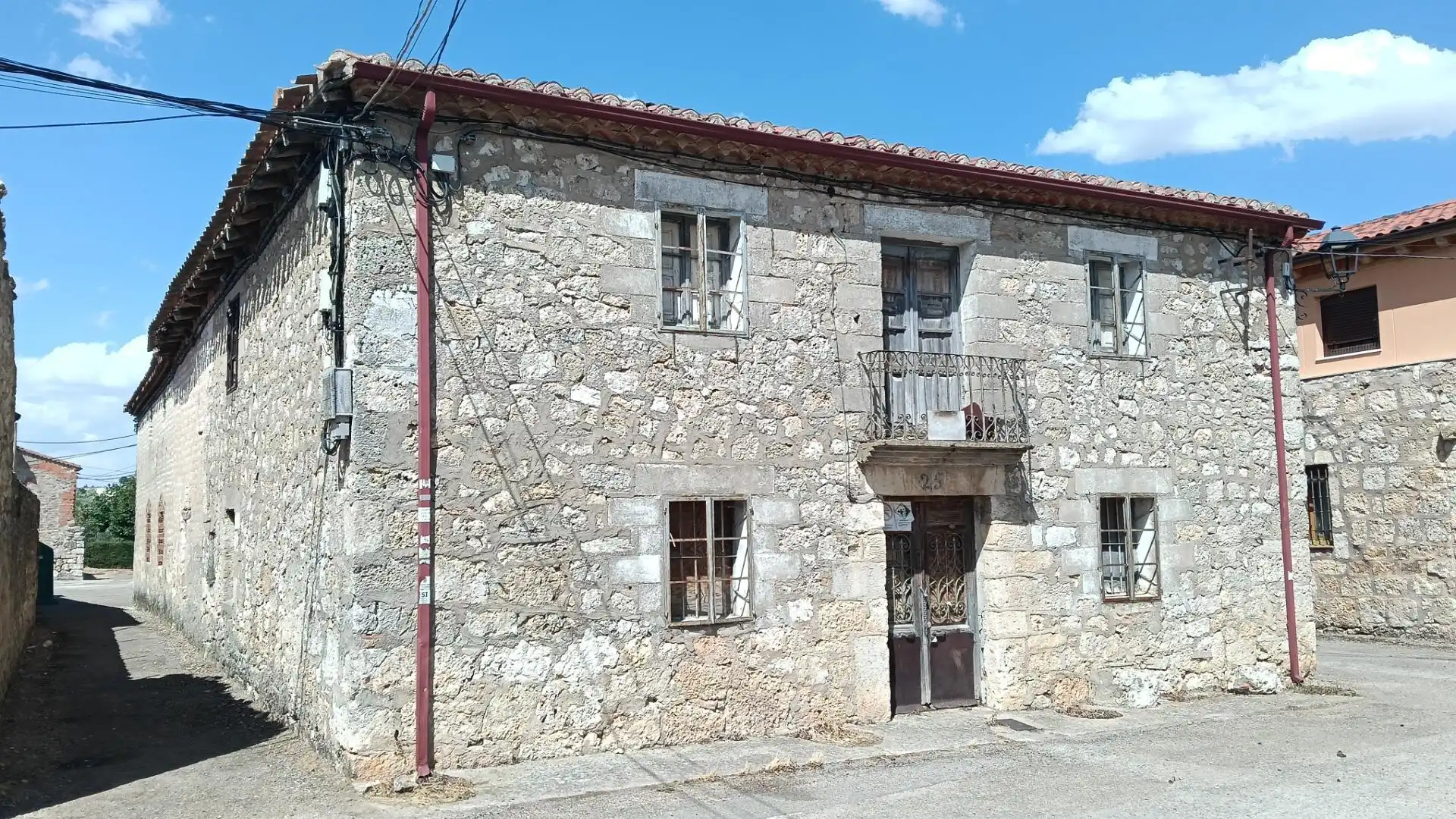 Vista exterior de Casa o chalet en venta en Modúbar de la Emparedada