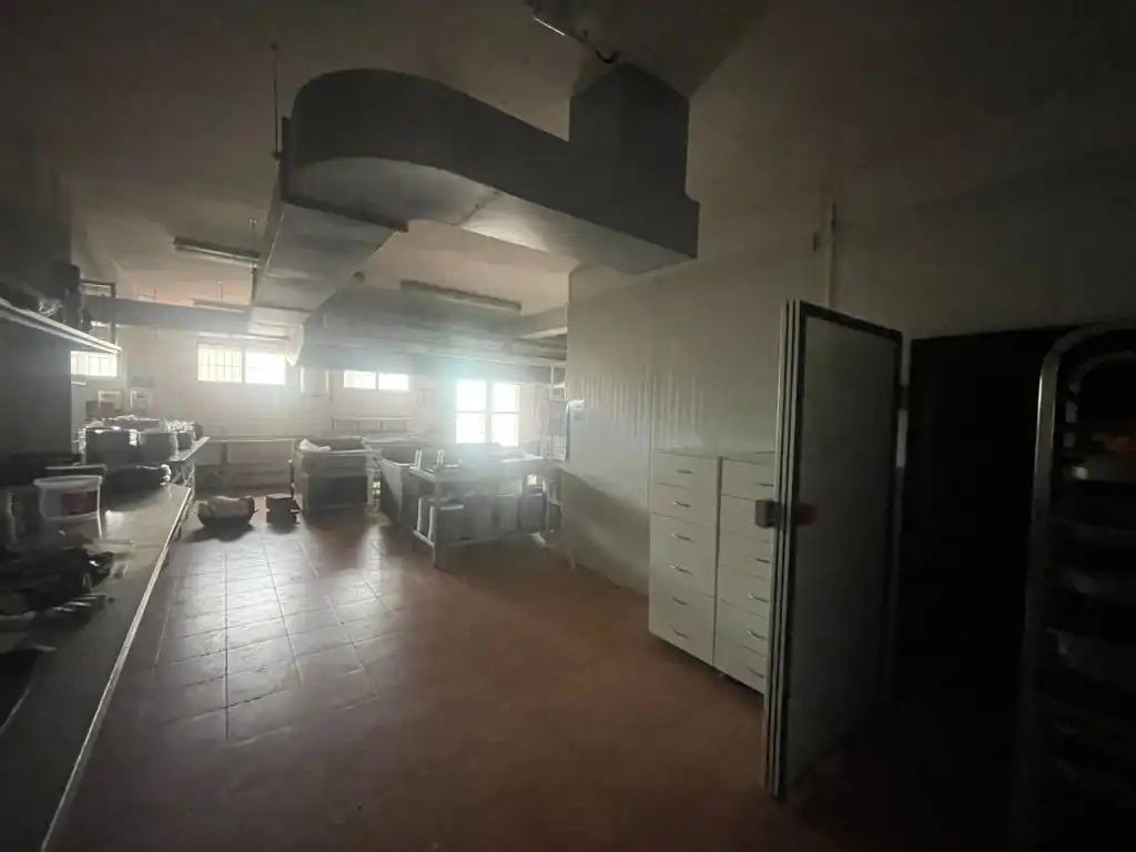 Gebäude zum Verkauf in Tobarra mit Alarm