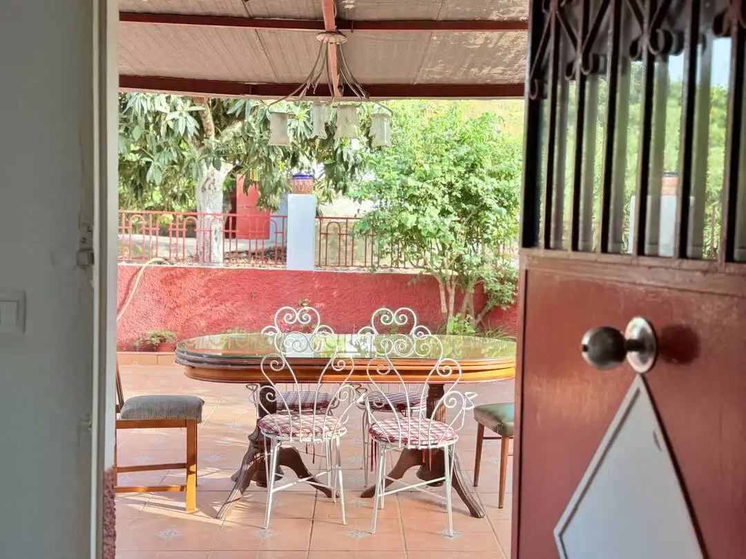 Terrassa de Casa o xalet en venda en Benamocarra amb Jardí privat i Moblat