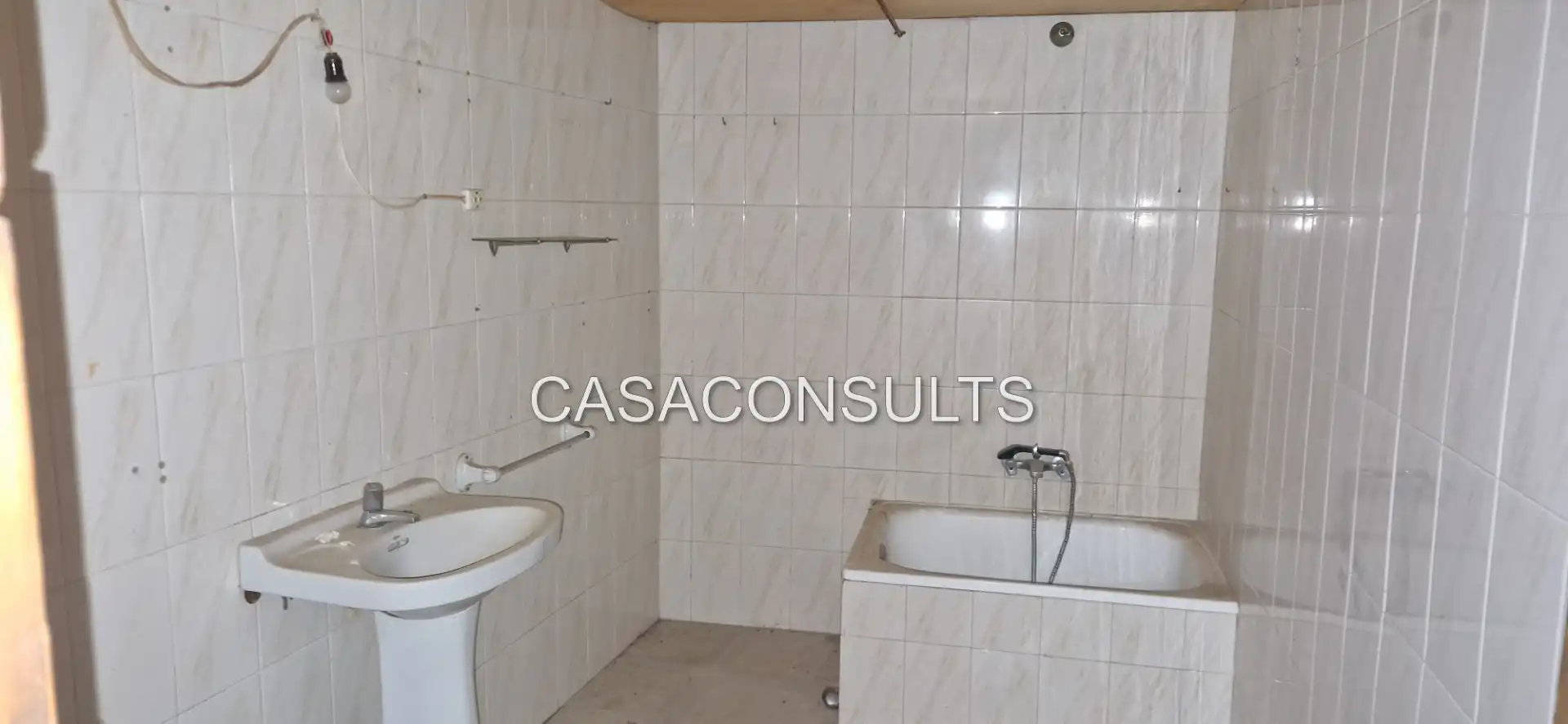 Bany de Casa o xalet en venda en Catí amb Forn