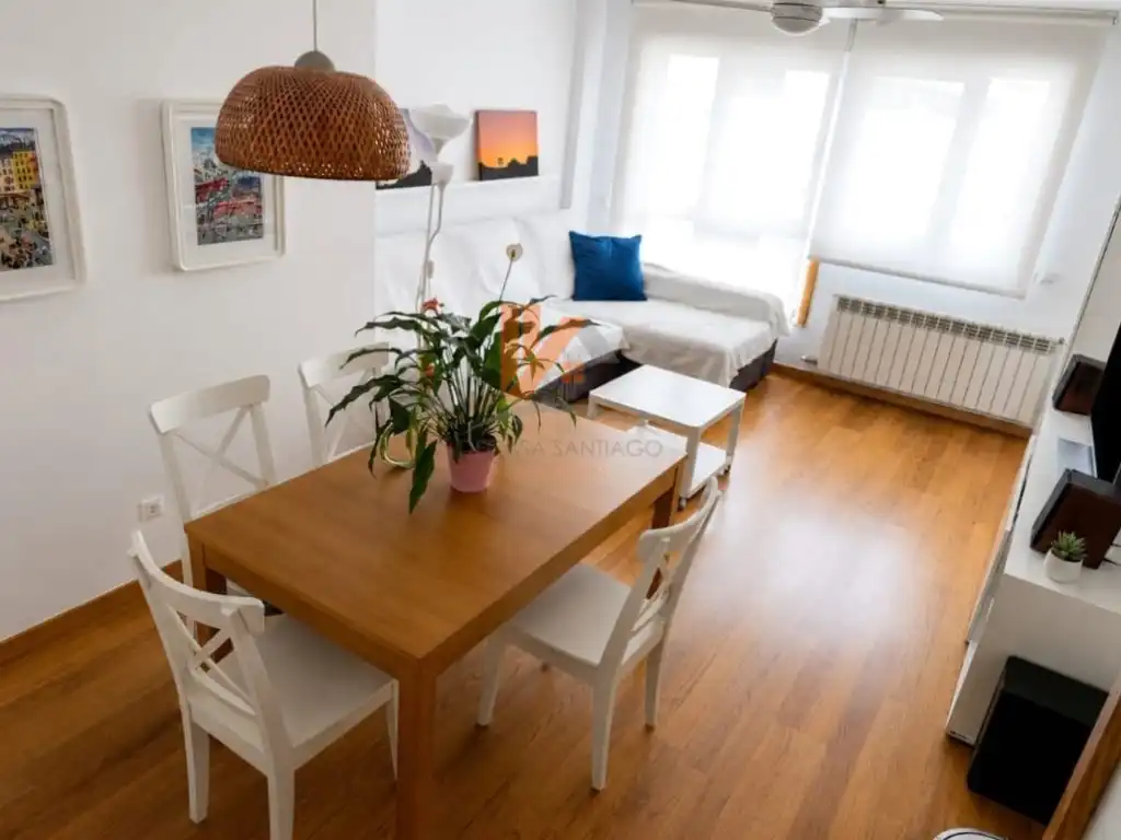 Wohnzimmer von Wohnung zur Miete in Santiago de Compostela  mit Möbliert