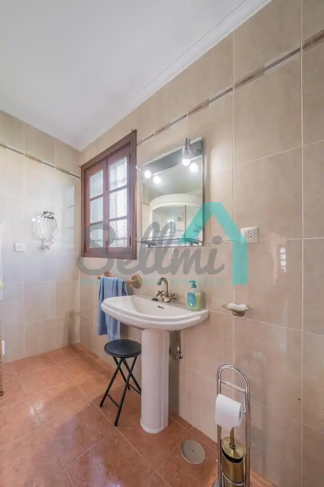 Bathroom of Houses for sale in Pravia  with Heating, Private garden and Parquet flooring
