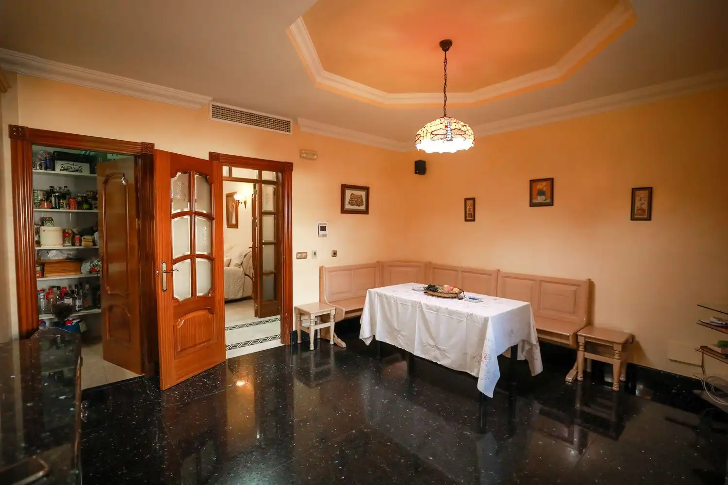 Comedor de Casa o chalet en venta en Pizarra con Aire acondicionado, Calefacción y Jardín privado