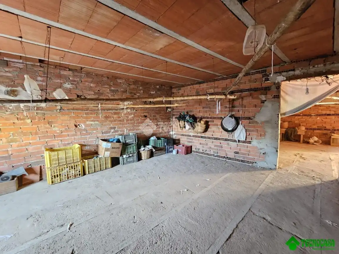 Casa adosada en venda en Balazote