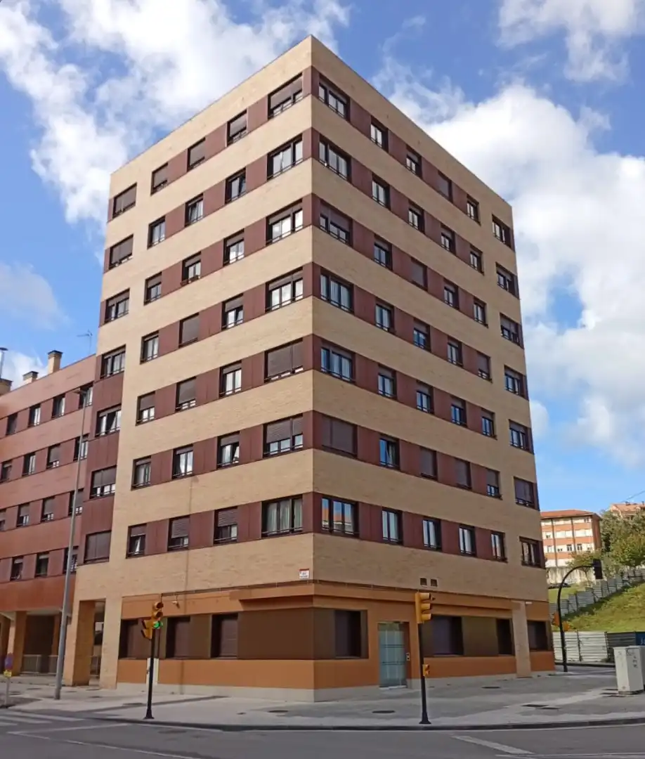 Außenansicht von Wohnungen zum Verkauf in Gijón  mit Heizung, Ofen und Waschmaschine
