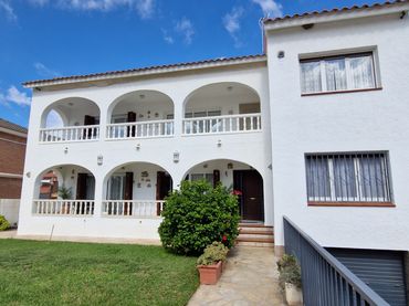 Villa con piscina in vendita a Carrer Caravel·la 10