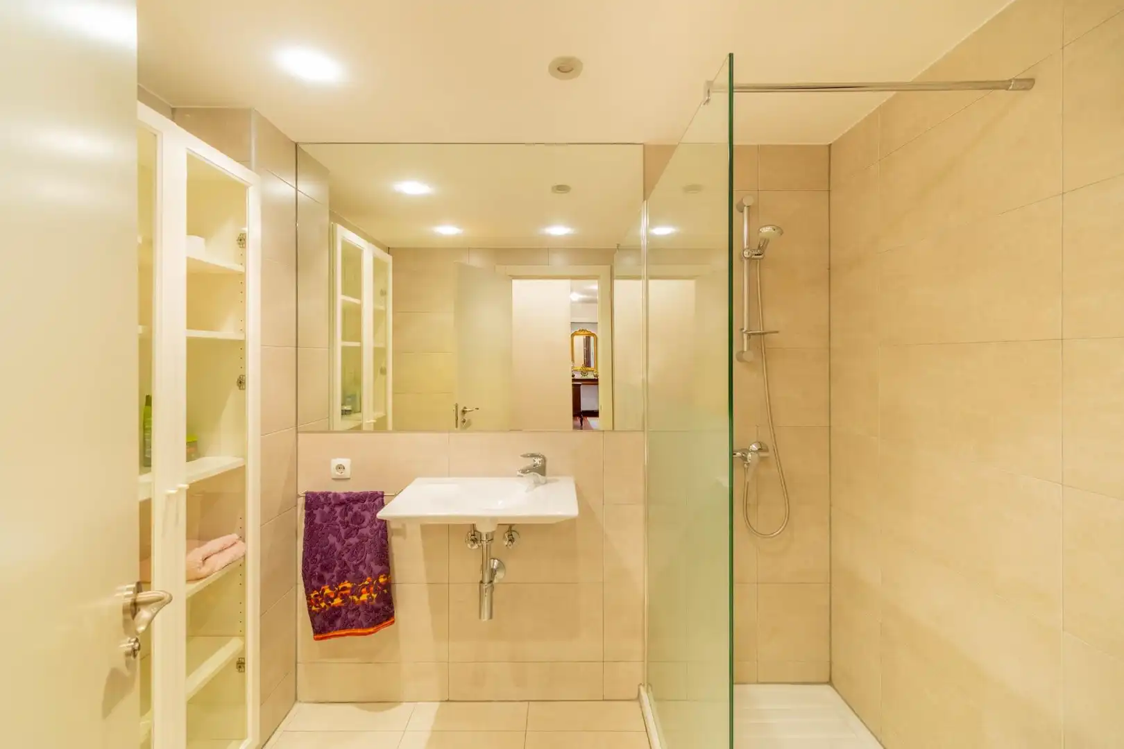 Bathroom of Flat for sale in 2º Ensanche