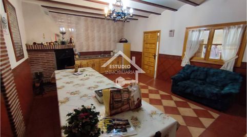 Nave industrial en venta con merendero en Alesanco La Rioja