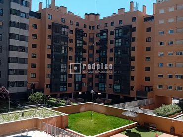Piso con piscina en venta en de la Gran Vía del Sureste