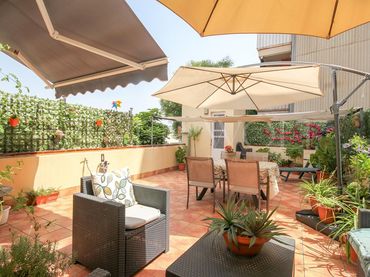 Casa amb balcó en venda a calle Joan Martí
