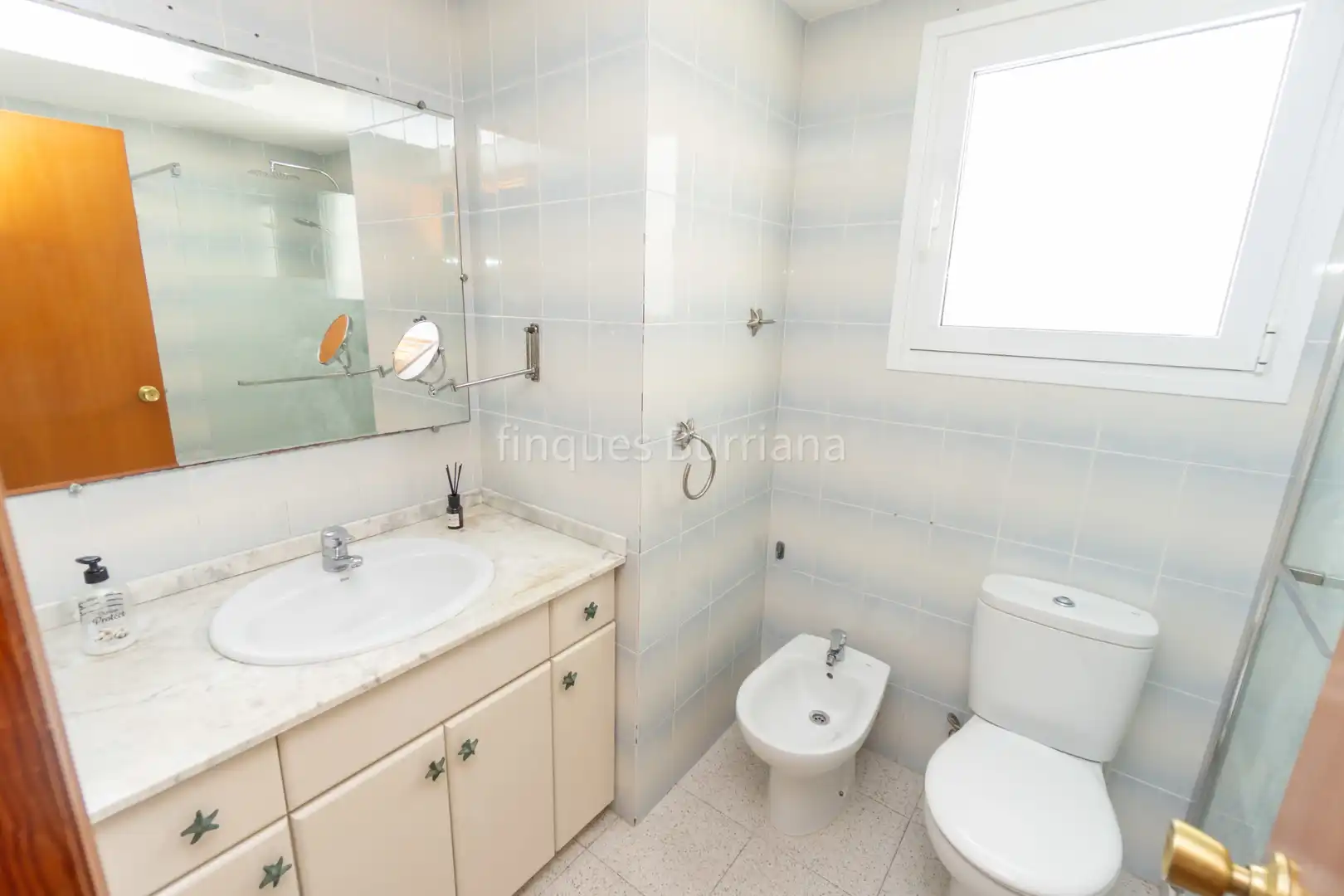 Baño de Piso en venta en Burriana / Borriana