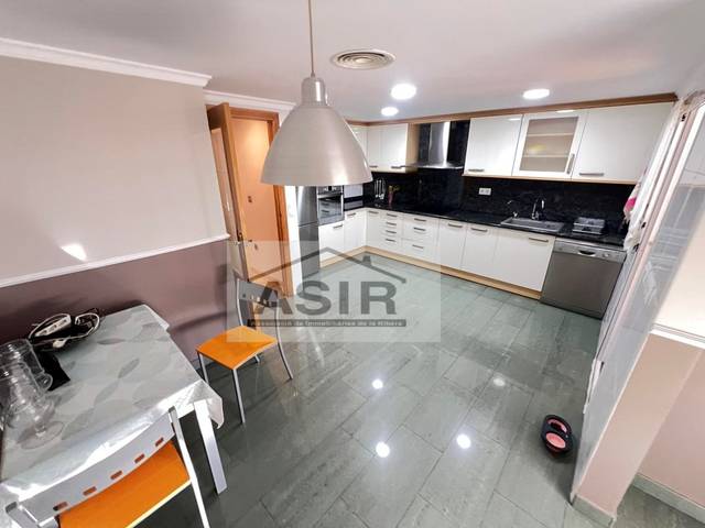 Piso en Alquiler en Calle Albuixarres en Albuixarres