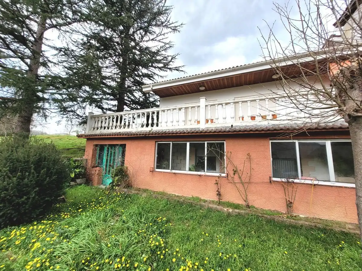Casa amb jardí en venda a Cabrales, imagen 5