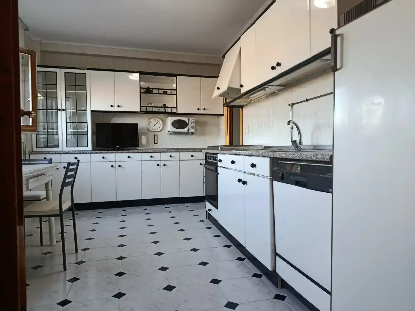 Cocina de Piso en venta en Burgo de Osma - Ciudad de Osma con Aire acondicionado, Parquet y Amueblado