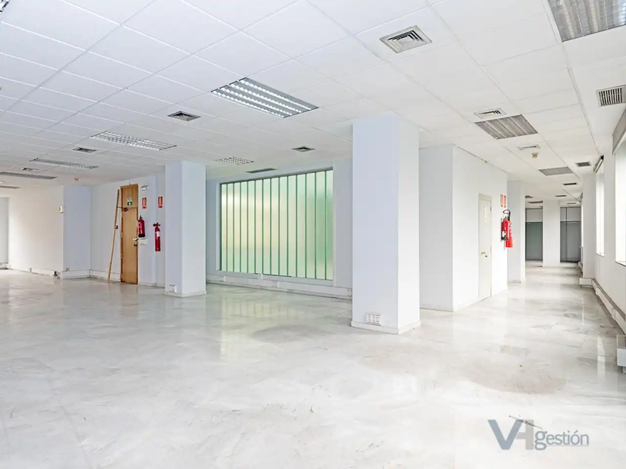 Office for sale in REINO UNIDO, El Cano - Los Bermejales