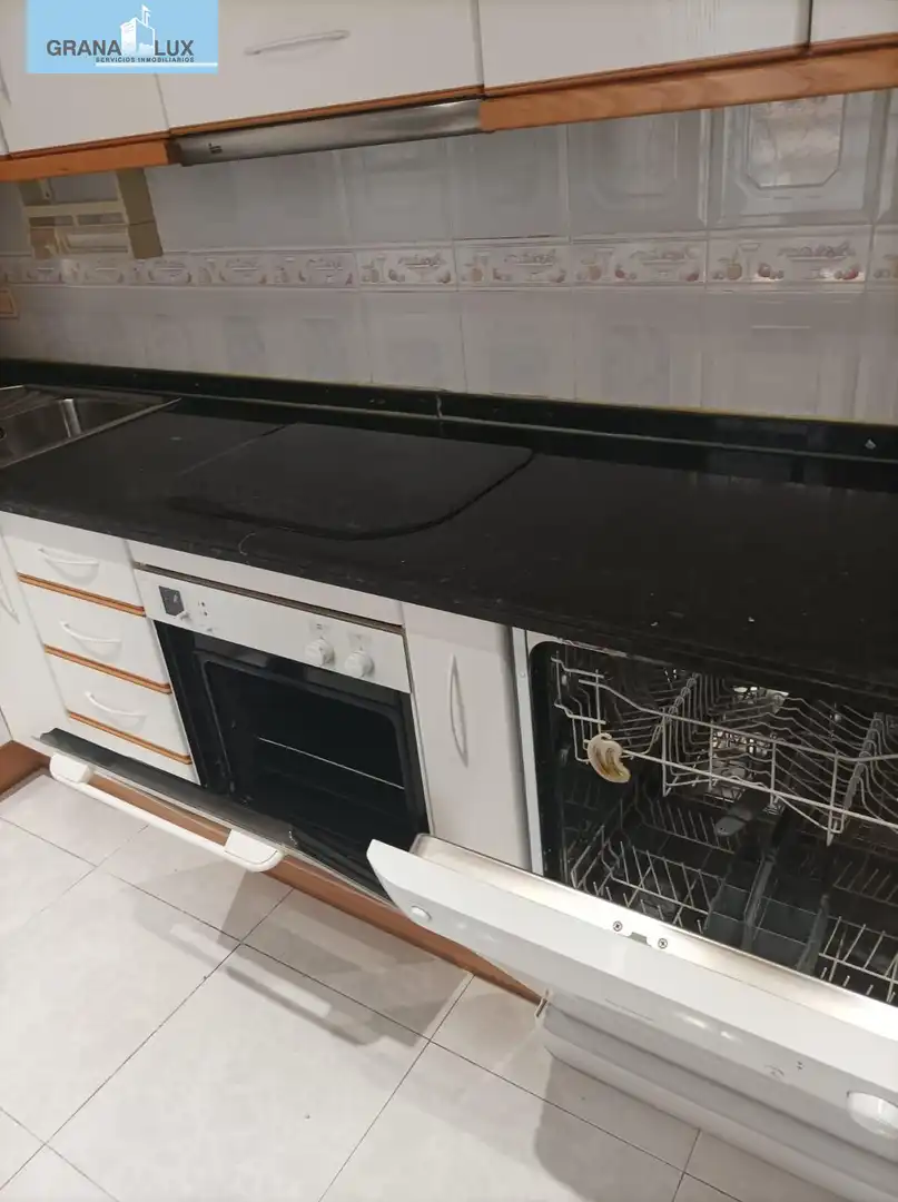 Flat for rent in Calle de Buensuceso, Centro - Sagrario
